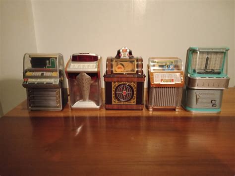 Vintage Jukebox Replica/ Miniature, Hobbies & Toys, Memorabilia & Collectibles, Vintage ...