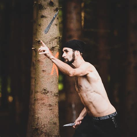 The Quick Ascent Of A World Champion Knife Thrower