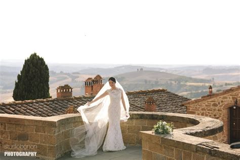 Elegant Tuscany countryside destination wedding at Castelfalfi Resort