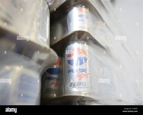 SOVIET SODA Russia has just gone pop in a big way! US soft drink giant ...