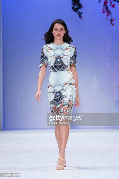 Resort Review Runway Mercedes Benz Fashion Week Australia Weekend