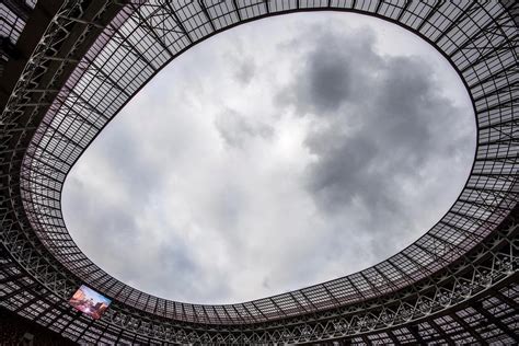 Rusia 2018 17 Imágenes Del Estadio Que Posee Una Estatua De Lenin Y