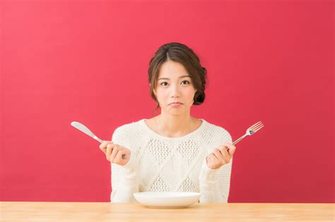 食べ過ぎた次の日にできる対処法は？ng行為やおすすめの食事を紹介 セラピストプラス 医療介護・リハビリ・療法士のお役立ち情報