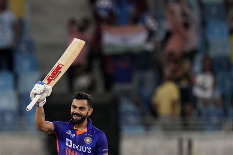 Asia Cup Pakistan Cricket Fraternity Congratulates Virat Kohli On