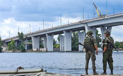 В херсонской ВГА заявили о ракетном ударе ВСУ по Антоновскому мосту — РБК
