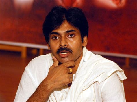 Pawan Kalyan Hq Wallpapers Pawan Kalyan Wallpapers 24744 Oneindia Wallpapers