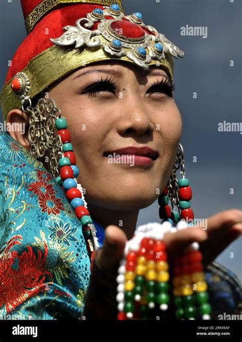 Tradition Mongole Hi Res Stock Photography And Images Alamy