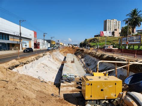 Casagrande Inaugura Quadra E Visita Obras De Macrodrenagem Em Vila