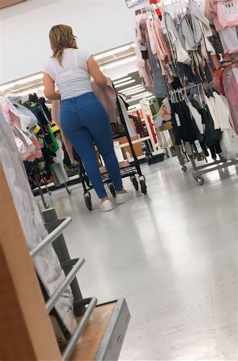 Latina In Jeans Nice Tight Jeans Forum