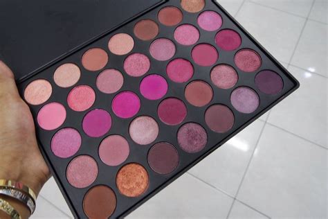 Scarlett Valentine Palette Reminds Me Of A Morphe Palette Pretty