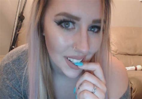 Blonde Tattoo Babe Masturbating Her Tight Cunt Mylust Video