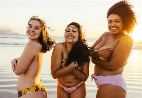 Do Women Feel Naked With Bikinis Yongting