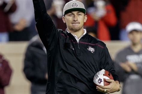 Johnny Manziel returns to college, parties with co-eds | Johnny manziel ...