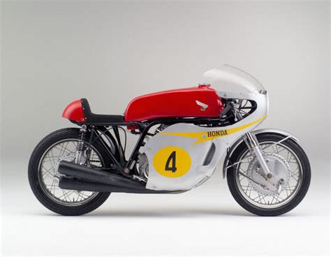 Hondas First Golden Age Of Grand Prix Racing Roadracing World Magazine Motorcycle Riding