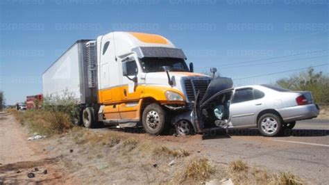 Choque en carretera Hermosillo Bahía de Kino tres heridos