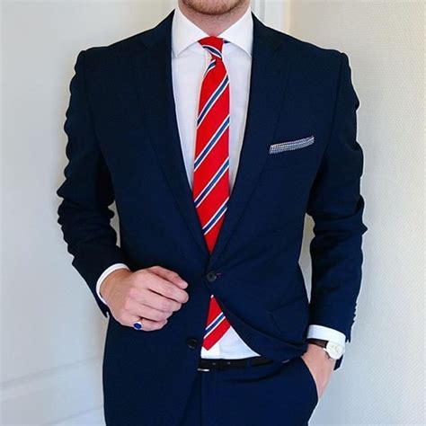 Mens Fashion Guide — via Instagram http://ift.tt/1PYiYOq