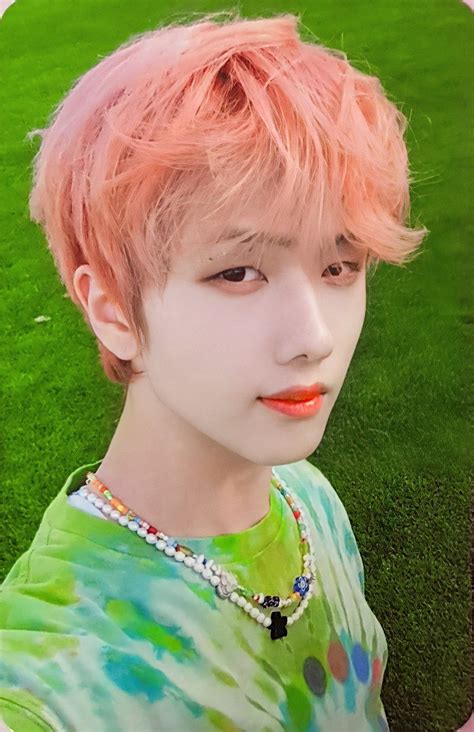 Jisung Hello Future Photocard Scan Selebritas Gambar Pacar Aktris