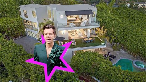 Harry Styles' Former House in Los Angeles, CA - Famous House