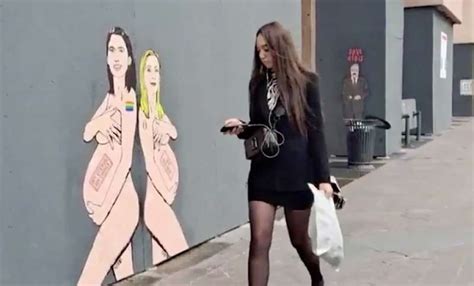 Il Murale Di Elly Schlein E Giorgia Meloni Nude E Incinte A Milano 4