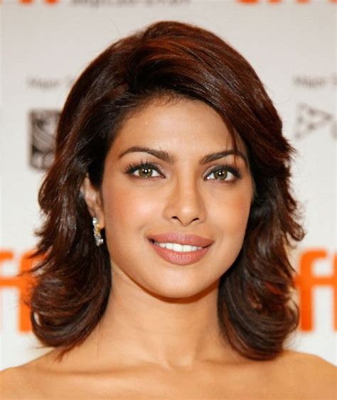 Priyanka Chopra Medium Layered Cut Her Hair Hair Dos And Medium Length Hairs