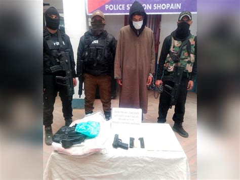jk ansar ghazwat ul hind terrorist associate held  shopian