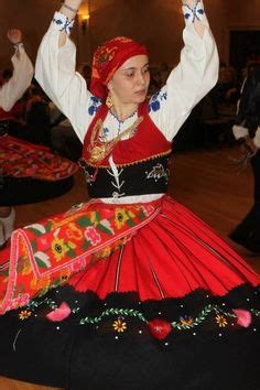 34 ideias de Trajes típicos trajes trajes femininos roupas de portugal