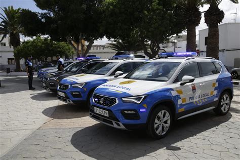 Presentados Cinco Nuevos Coches De Patrulla Para La Policía Local De