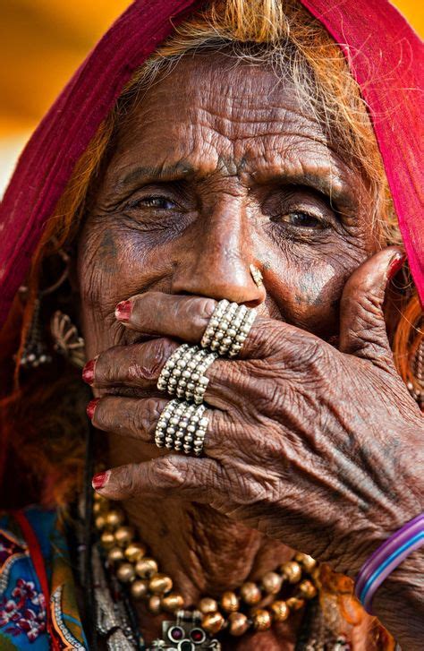 Saffron Kalbelia Pushkar Mela Women Of The World Pinterest Le