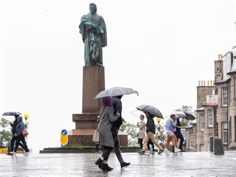 Edinburgh hour-by-hour weather: This is when heavy rain is set to hit ...