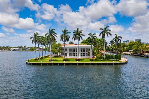 Photography Courtesy Of Florida Luxurious Properties Brick Laying