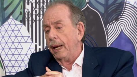 ta neotera gia thn ygeia toy hlia mamalakh peinaw kai den moy dinoyn