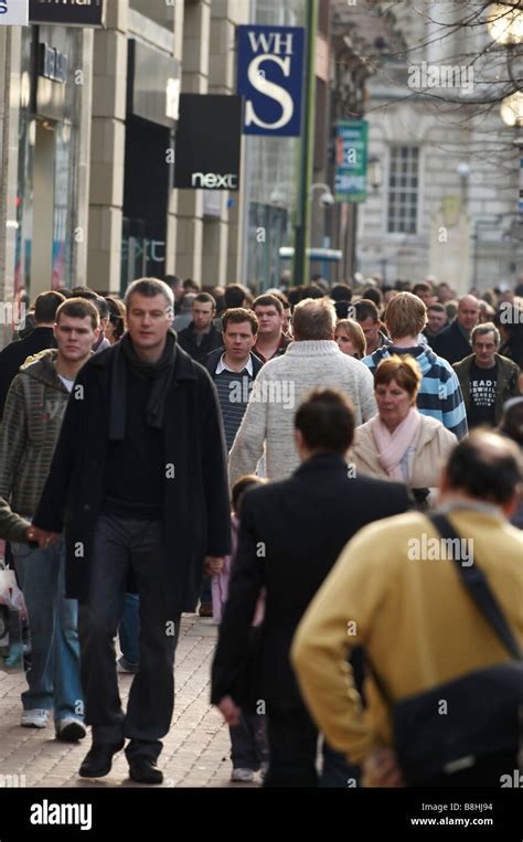 Donegal Street Belfast Hi Res Stock Photography And Images Alamy