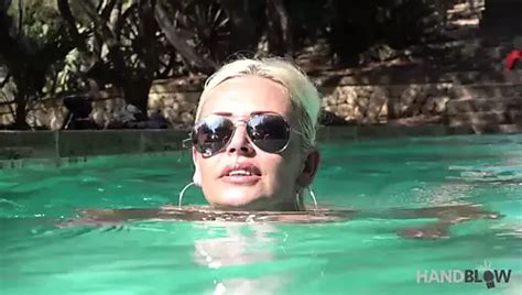 Vivien Porn Videos XHamster