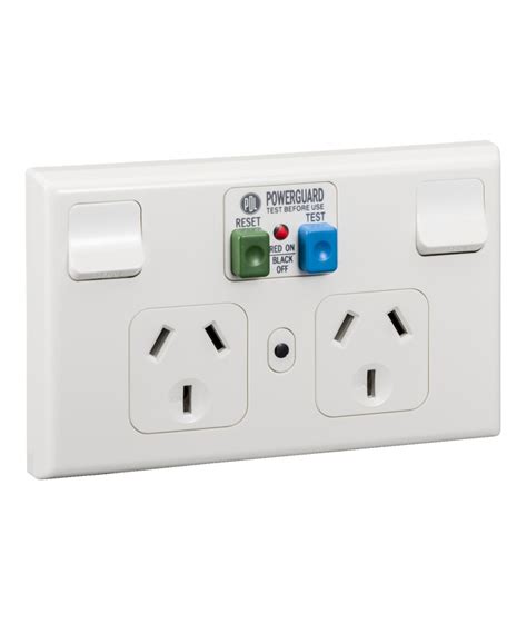 PDL695RCD30WH PDL 600 Double Switched Socket RCD 30mA 10A White