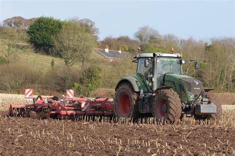 Fendt Vario Tractor With A Horsch Terrano Mt Cultivat Flickr