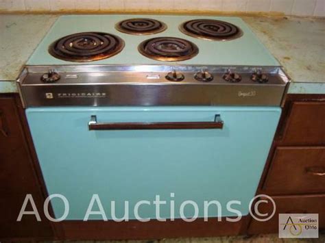 Vintage Frigidaire Retro Compact 30 Drop In Electric Stove Oven And