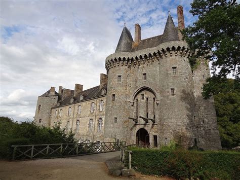 TRESORS DU PATRIMOINE FRANCAIS LES IFFS ILE ET VILAINE LE CHATEAU