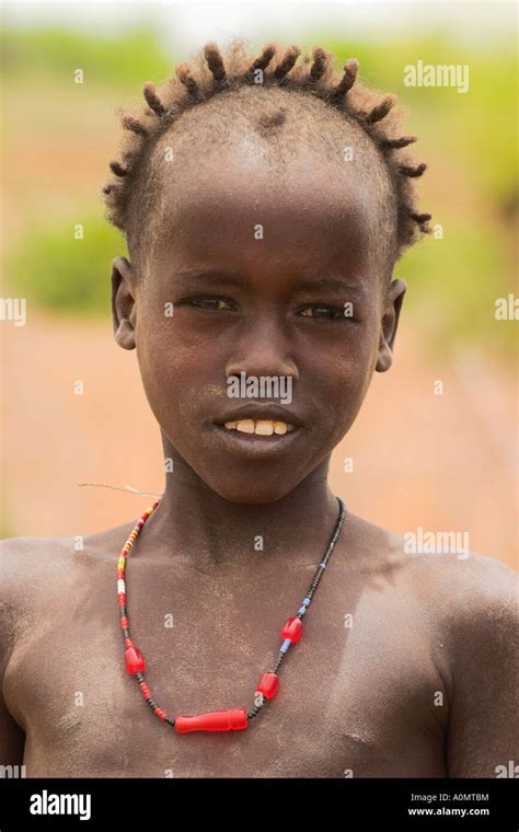 Dassanech Tribe Girl Omorate Omo Banque De Photographies Et Dimages