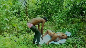 EL NUEVO REY DEL PORNO SE FOLLA A UNA DIOSA BBW AMATEUR EN EL ARBUSTO XVIDEOS