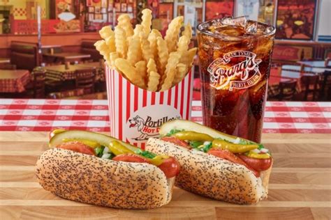 Portillos Is Opening 3 New Chicago Area Restaurants With 1 To Go