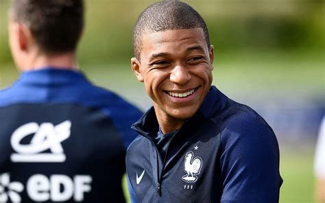 Kylian Mbappé France Wallpapers - Wallpaper Cave