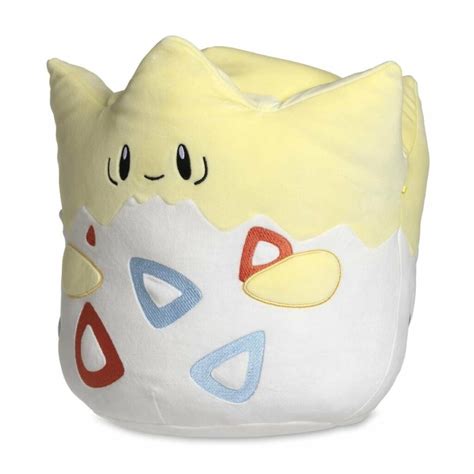 Gli Squishmallows di Snorlax e Togepi arrivano nel Pokémon Center