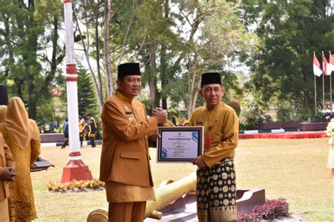 Dishub Terima Penghargaan Terbaik Iii Dalam Publikasi Program Dan