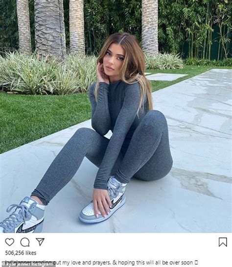 Kylie Jenner Promotes Make Up Kit In Skimpy Red Bikini Daily Mail Online