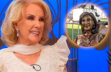 Mirtha Legrand Reaccion A La Estatua Que Hicieron En Su Honor En Villa