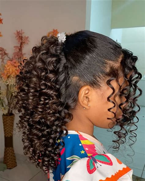 Penteados Para Cabelos Cacheados Infantil Para Ir A Escola - Penteado infantil cacheando em 2025 | Penteados infantis, Penteados ...
