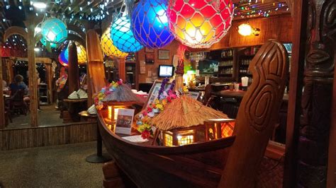 La Mariana Sailing Club Honolulus Last Old School Tiki Bar Alcohol