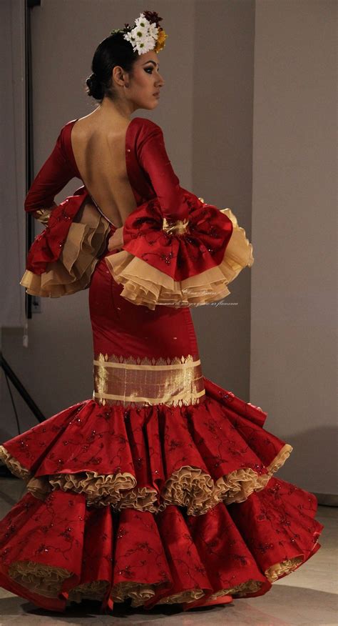 Juana Martín La niña de la India Colección de moda flamenca 2016