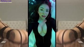 PMV Caliente De 4 Minutos Con 3 Escenas De Mamadas XVIDEOS