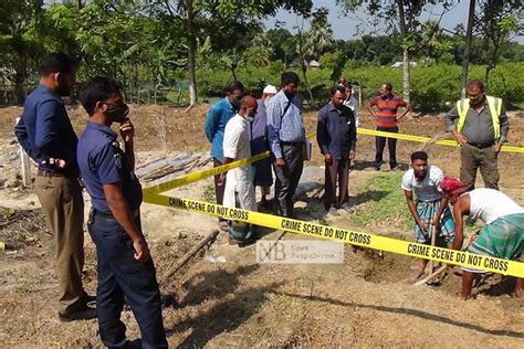 ৯ মাস পর কবর থেকে তোলা হলো দেহ